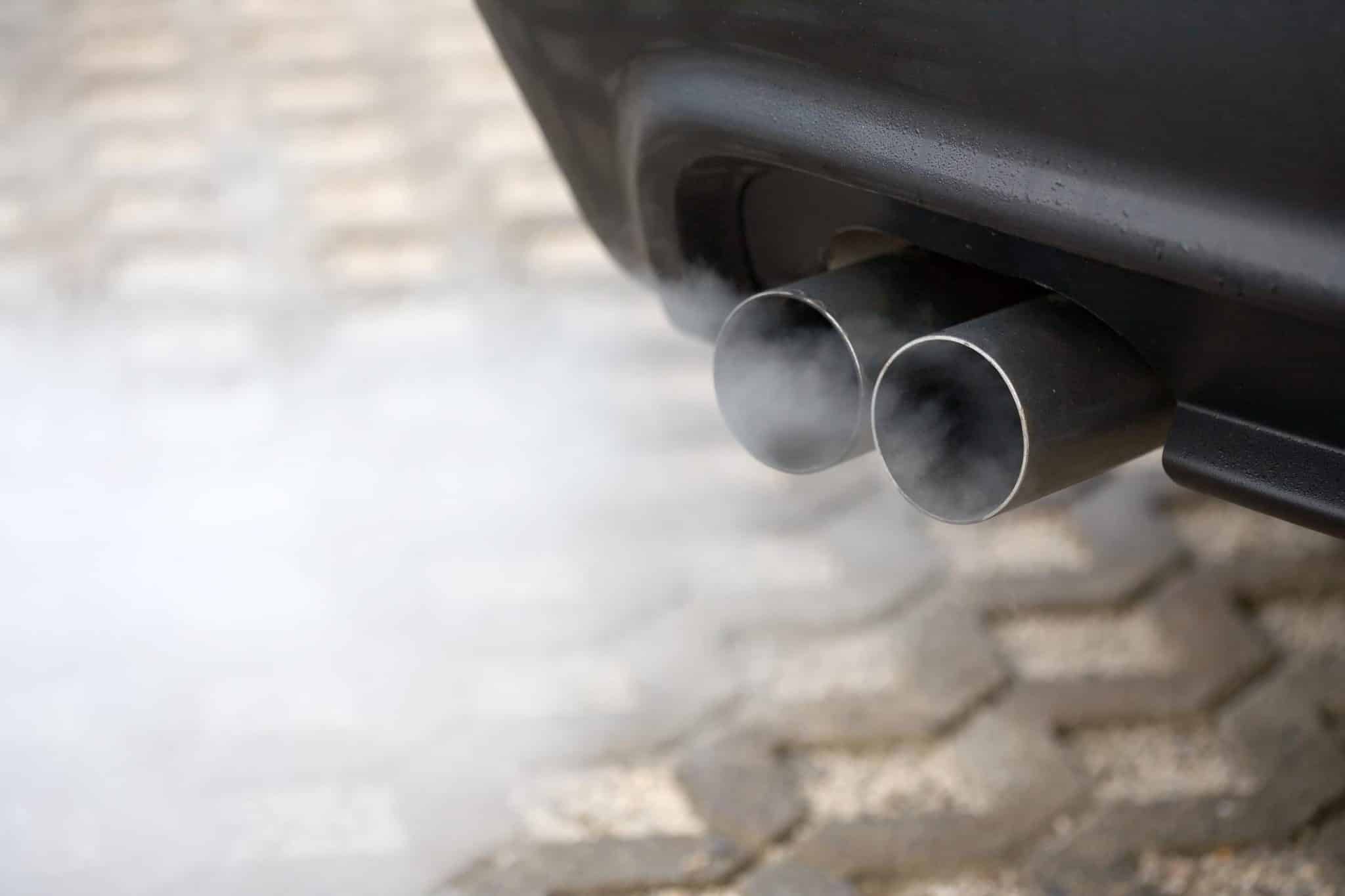 Ma voiture fume blanc qu’estce que je dois faire