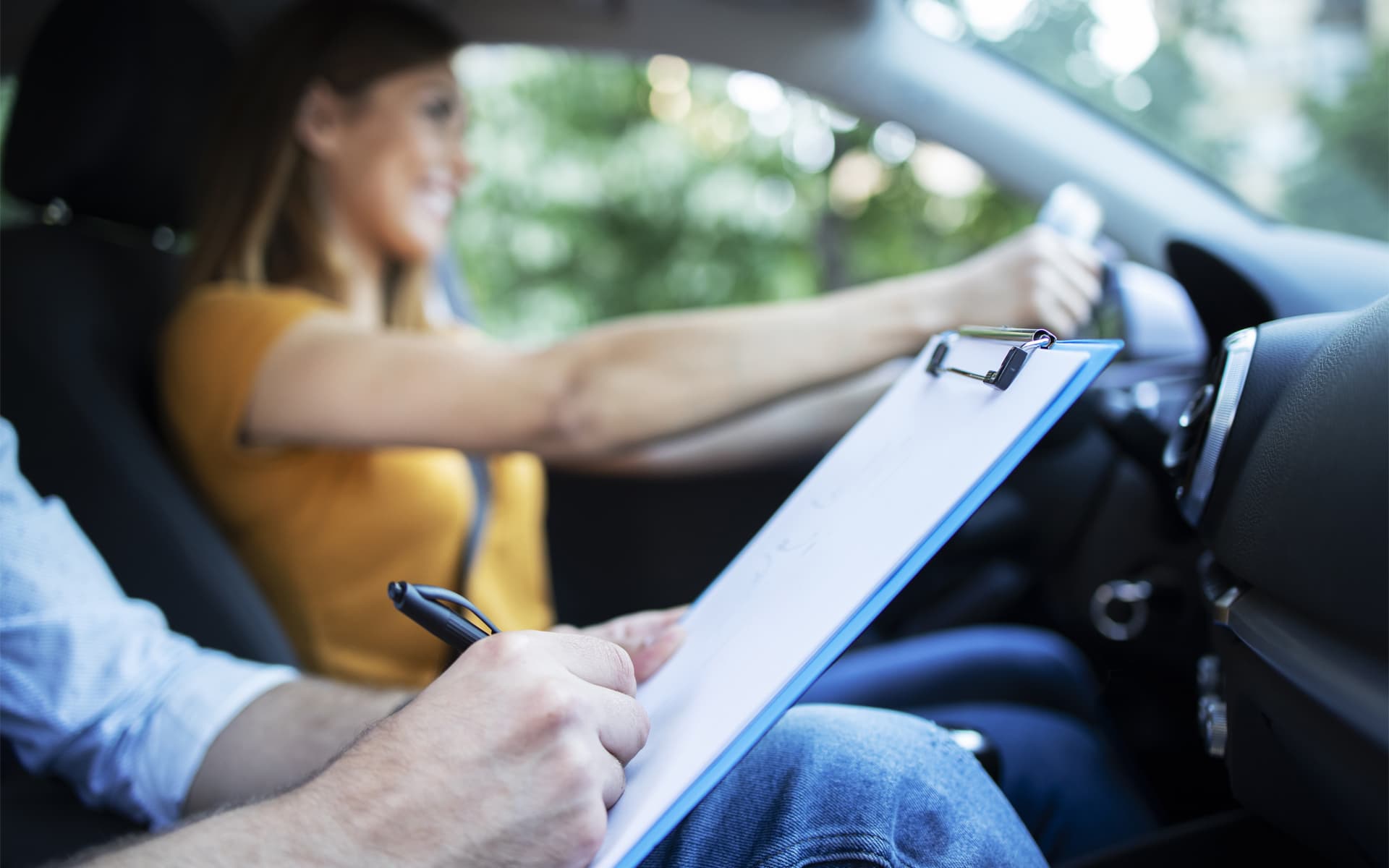 Comment avoir son permis de conduire : conseils et astuces