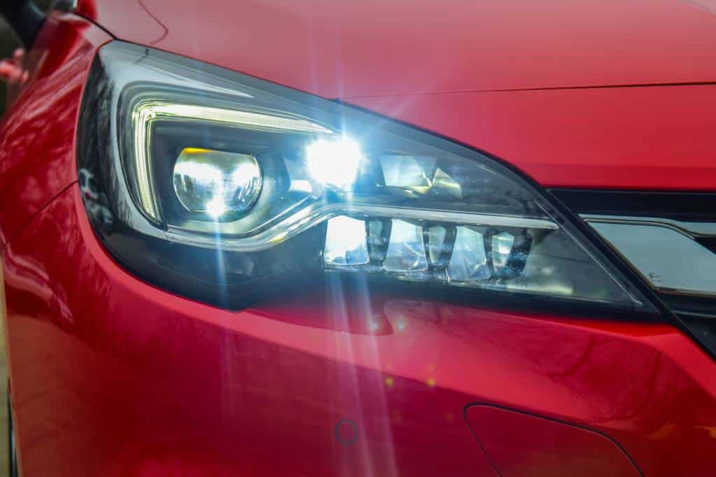 ampoules LED pour phares de véhicule